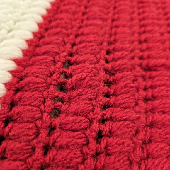 Handmade Crochet Blanket Throw Red White Striped Scallop Edge Soft Acrylic 32x48 - Picture 6 of 16